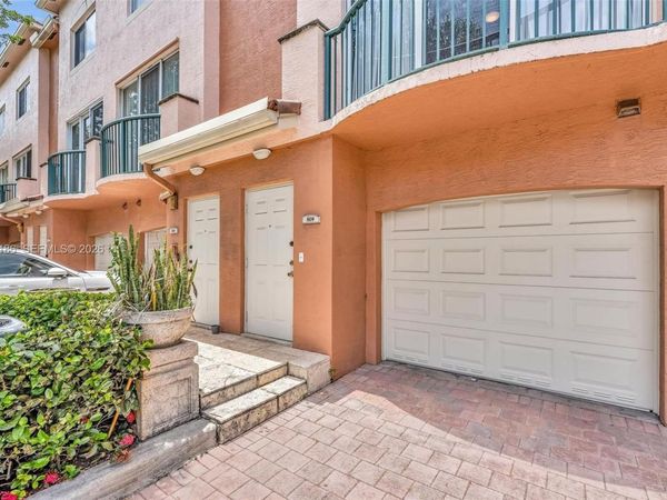 2107 SE 10th Ave , Unit 809, Fort Lauderdale, FL 33316