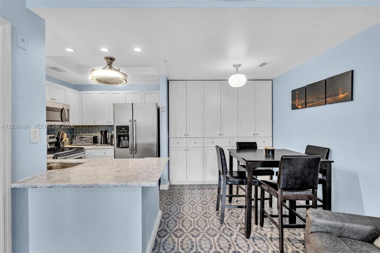 2107 SE 10th Ave , Unit 809, Fort Lauderdale, FL 33316 Photo