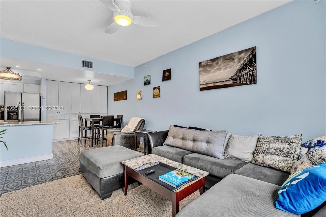 2107 SE 10th Ave , Unit 809, Fort Lauderdale, FL 33316 Photo