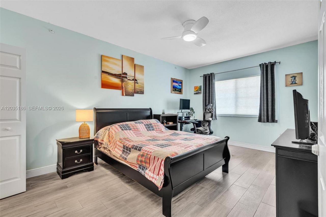 2107 SE 10th Ave , Unit 809, Fort Lauderdale, FL 33316 Photo