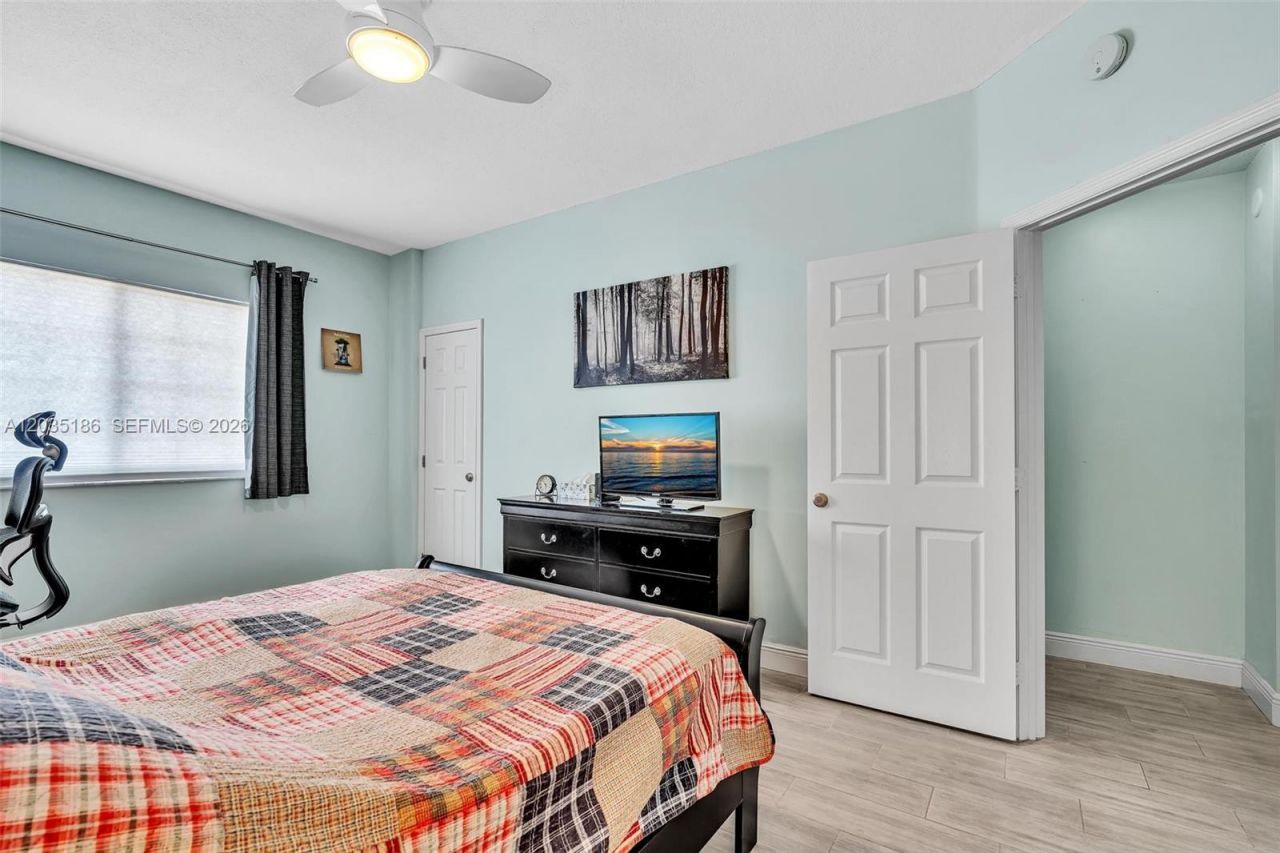 2107 SE 10th Ave , Unit 809, Fort Lauderdale, FL 33316 Photo
