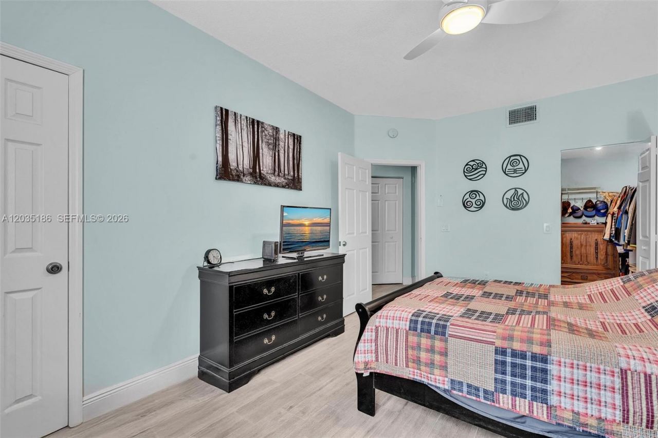 2107 SE 10th Ave , Unit 809, Fort Lauderdale, FL 33316 Photo