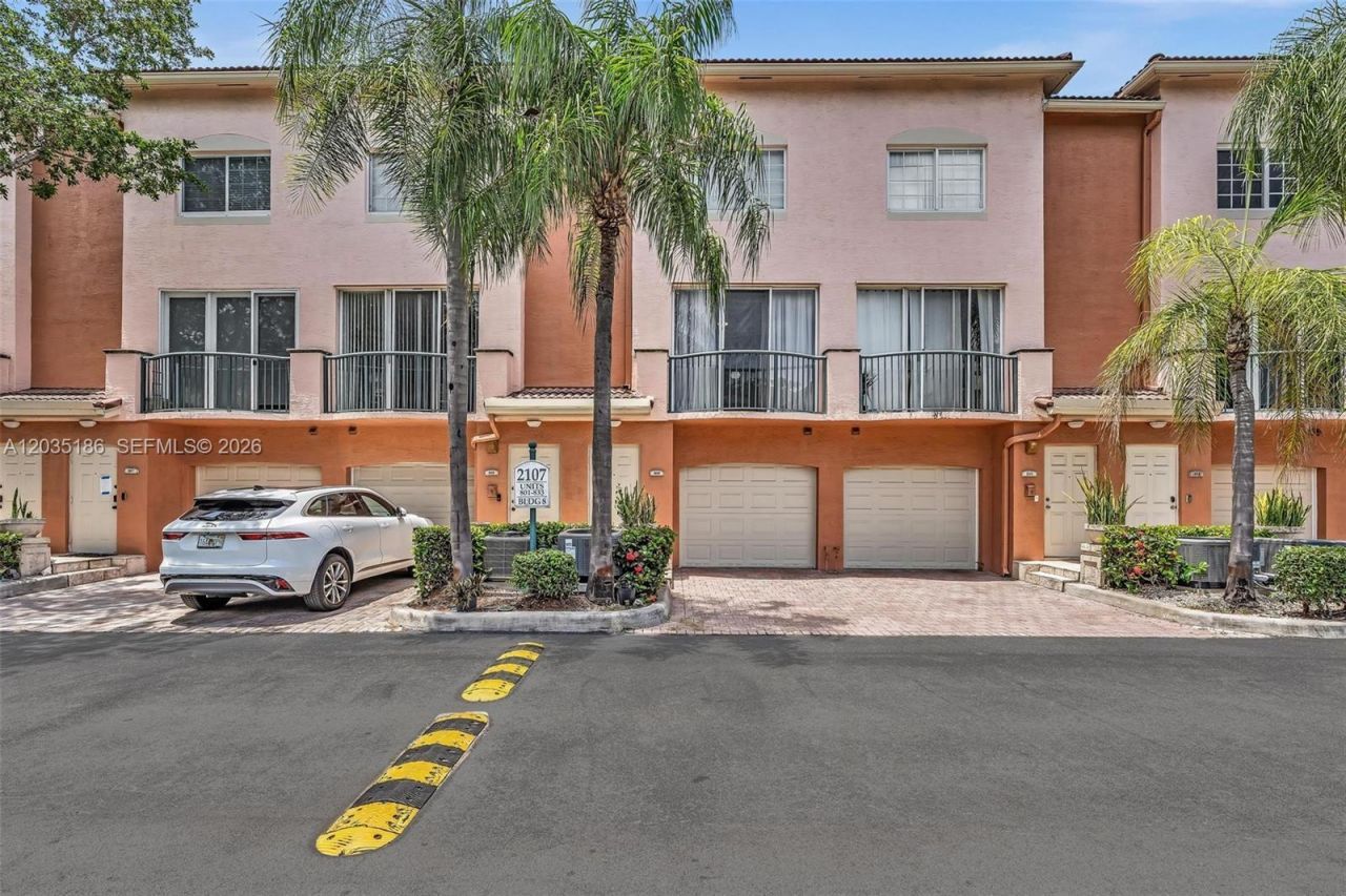 2107 SE 10th Ave , Unit 809, Fort Lauderdale, FL 33316 Photo