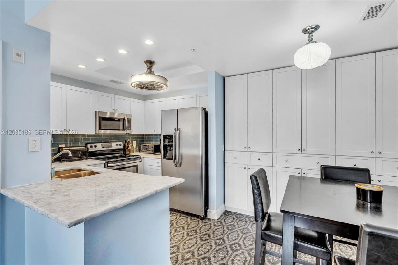 2107 SE 10th Ave , Unit 809, Fort Lauderdale, FL 33316 Photo