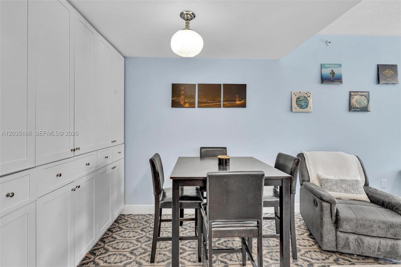 2107 SE 10th Ave , Unit 809, Fort Lauderdale, FL 33316 Photo