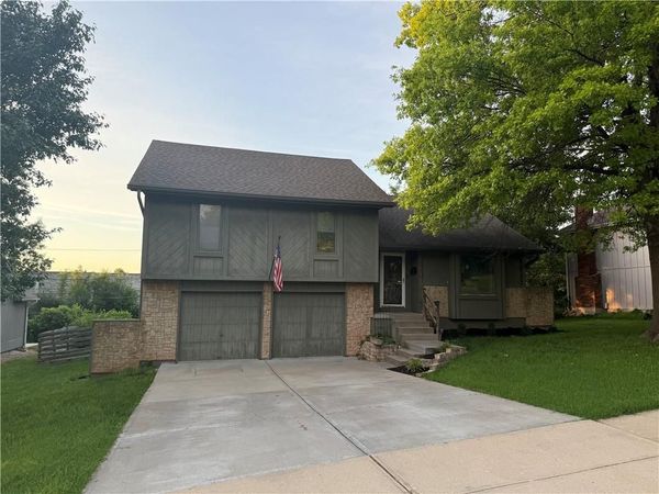 3408 E 104th Street, Kansas City, MO 64137