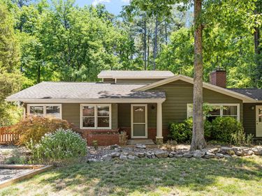 123 Windsor Circle, Chapel Hill, NC 27516