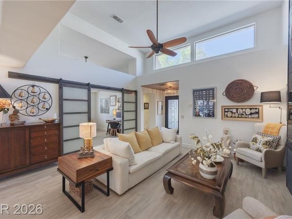 2405 Dove Valley Court , Las Vegas, NV 89134