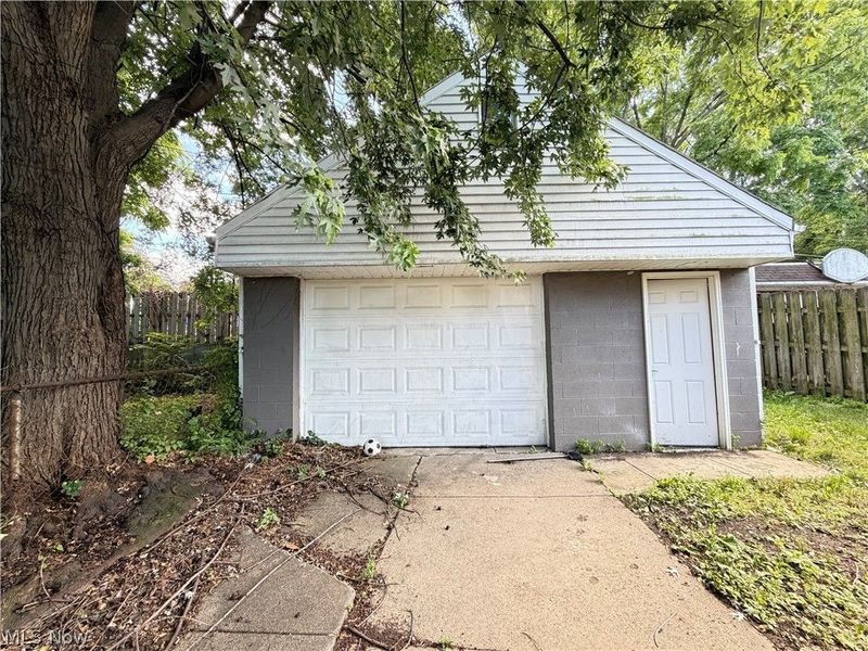 11731 Arden Avenue, Cleveland, OH 44111 Photo 12
