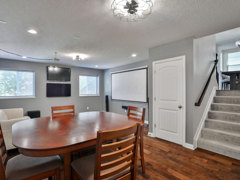 384 Junction Crossing Drive, Columbus, OH 43213 Photo 23