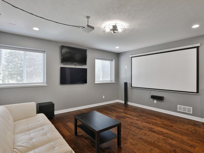 384 Junction Crossing Drive, Columbus, OH 43213 Photo 24