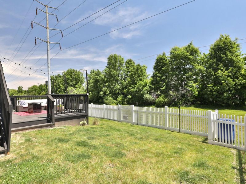 384 Junction Crossing Drive, Columbus, OH 43213 Photo 32