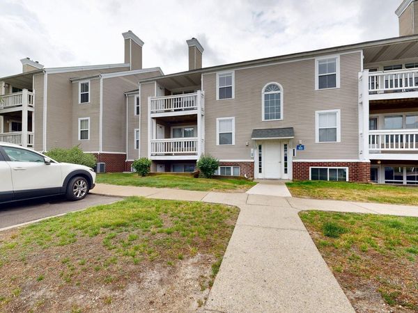 103 Fieldcrest Street, Unit 301, Ann Arbor, MI 48103