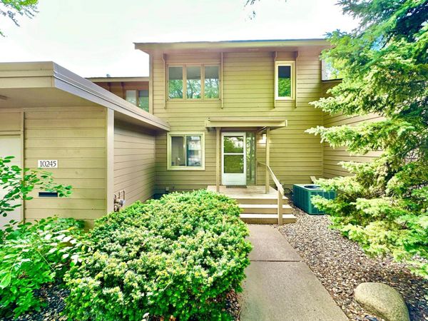 10245 Scarborough Road, Bloomington, MN 55437