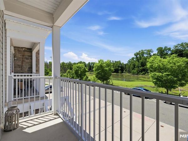 404 Waterview Court 404, Unit 404, Hanover Township, NJ 07927