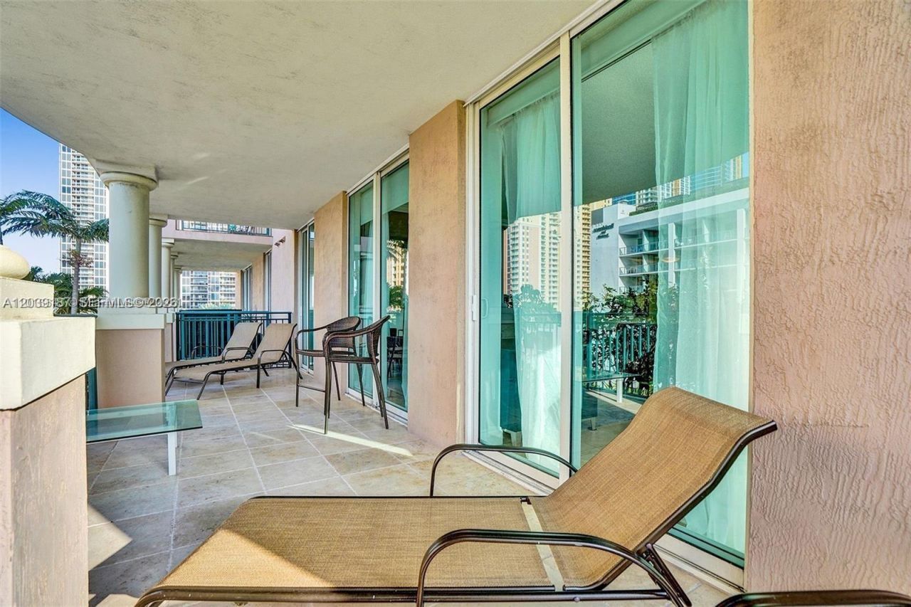 17555 NW Atlantic Blvd , Unit 608, Sunny Isles Beach, FL 33160 Photo