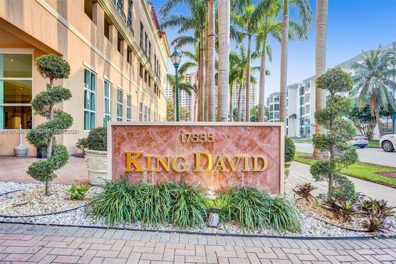 17555 NW Atlantic Blvd , Unit 608, Sunny Isles Beach, FL 33160 Photo