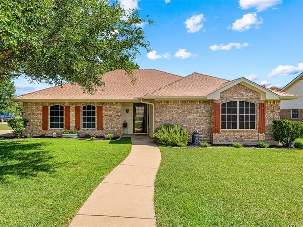 205 Onyx Drive , Hewitt, TX 76643