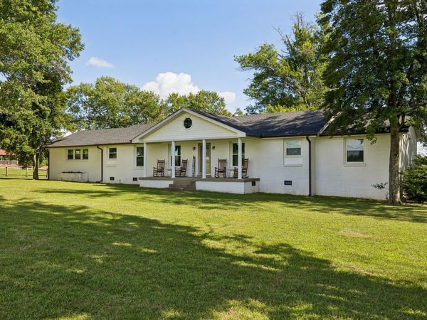 4579 Old Coopertown Rd, Greenbrier, TN 37073