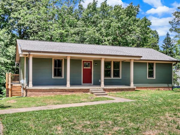 514 Lisa Ct, Clarksville, TN 37043