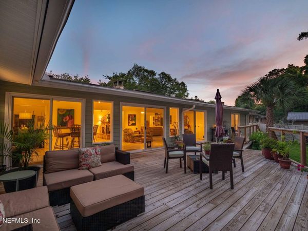 2247 SEGOVIA Avenue, Jacksonville, FL 32217