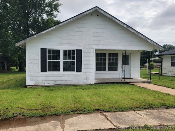 410 E 2nd Street , Stroud, OK 74079