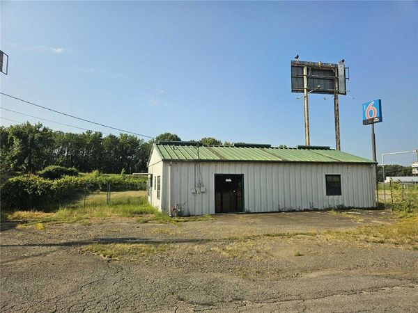 105 Birch Street , Russellville, AR 72802