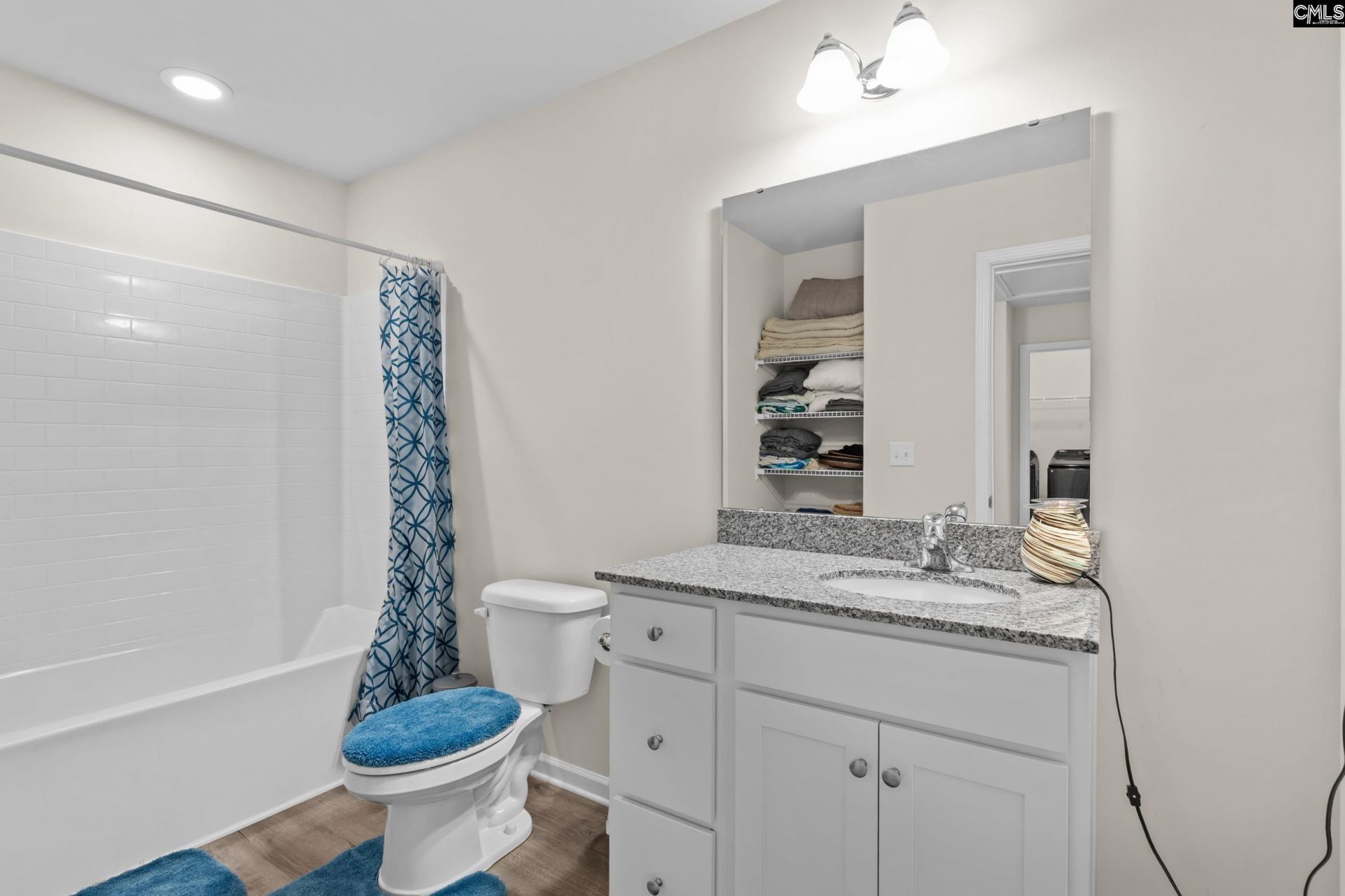1069 Crescent Moon Loop Photo 23