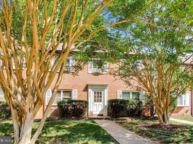 ARLINGTON, VA 22204