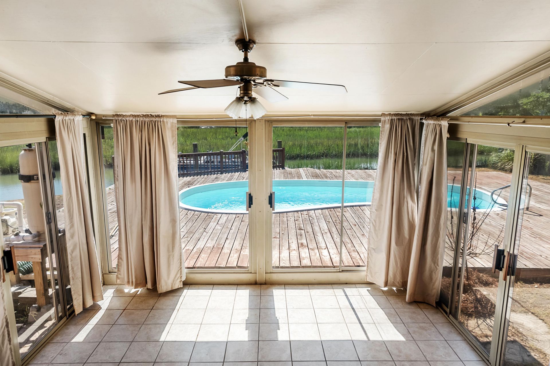 665 Port Circle Photo 11