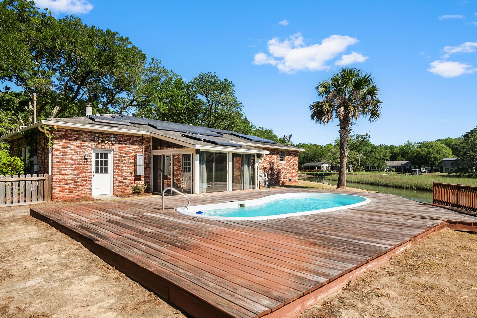 665 Port Circle Photo 15