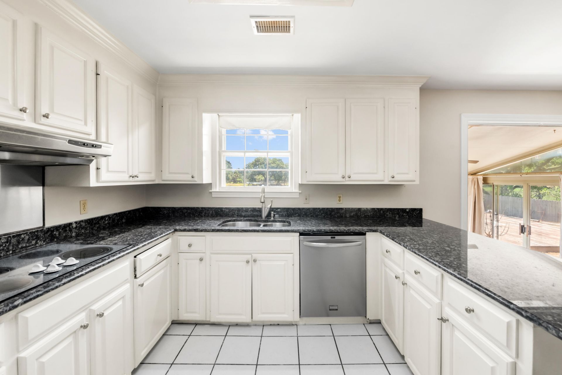 665 Port Circle Photo 36
