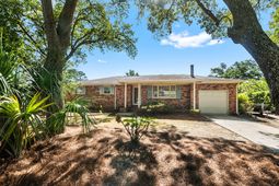 665 Port Circle photo 4