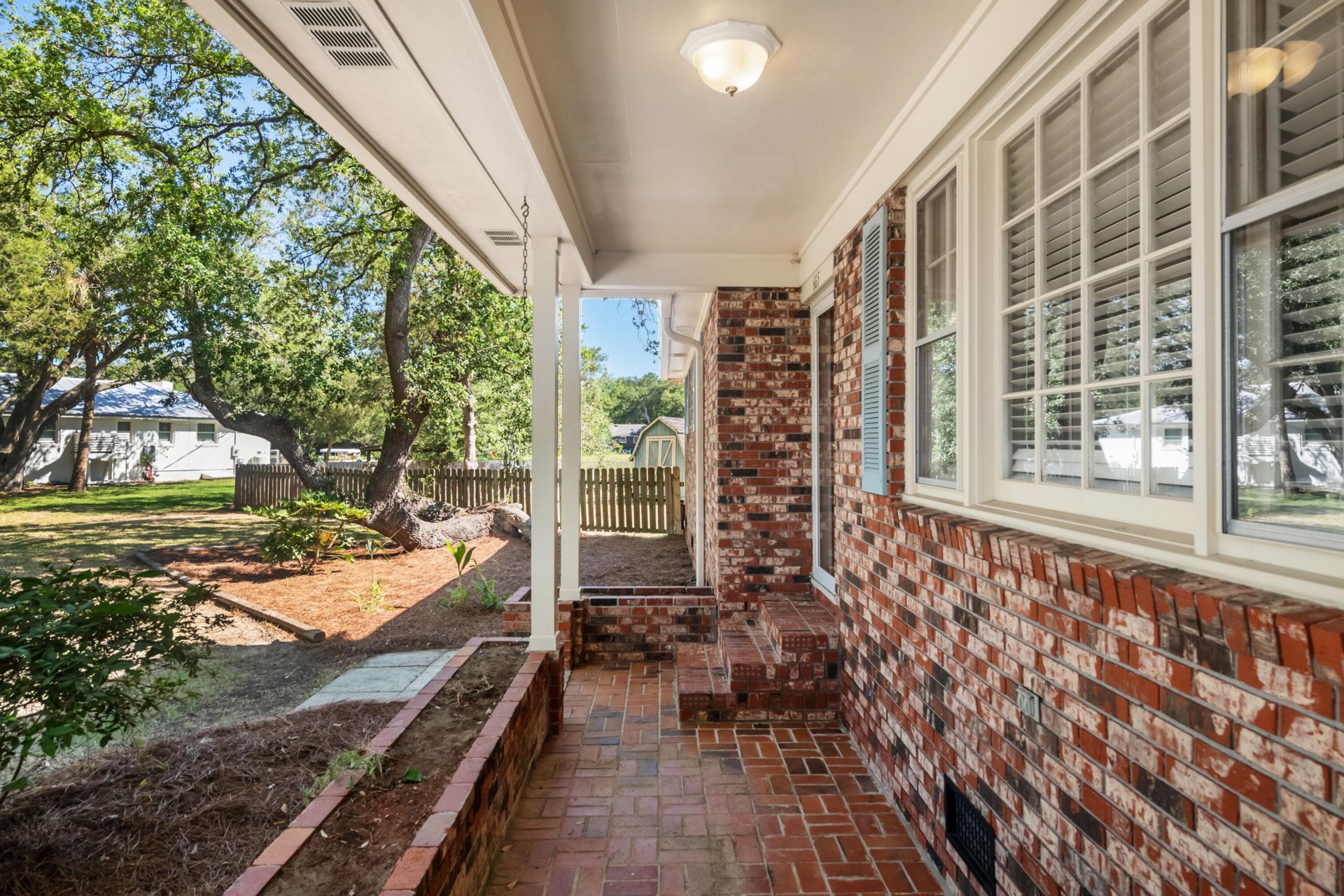 665 Port Circle Photo 9