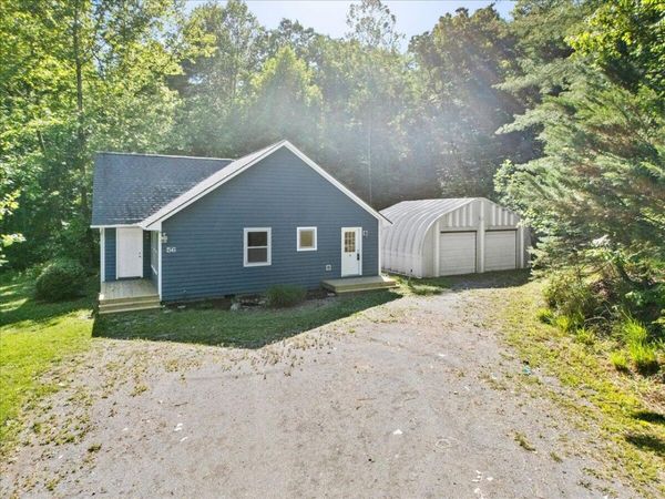 56 Craig Woods RD , New Castle, VA 24127