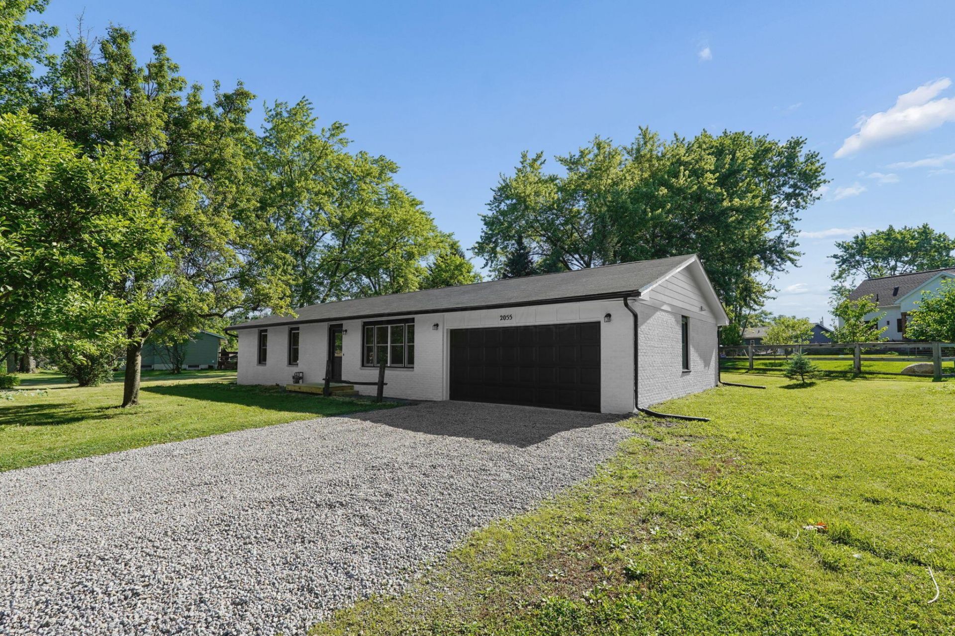 2055 Cherokee Drive , London, OH 43140 Main Photo