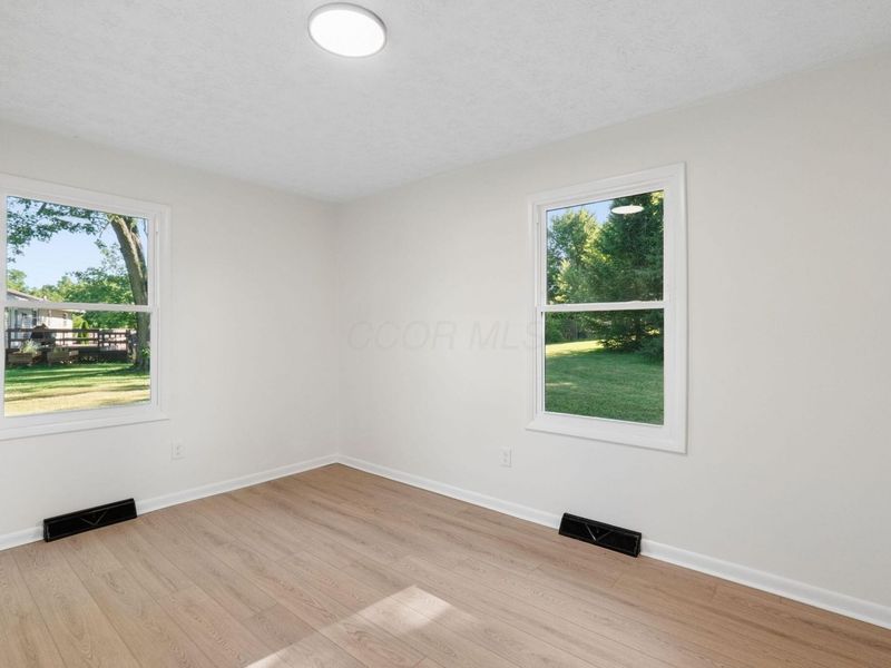 2055 Cherokee Drive, London, OH 43140 Photo 17