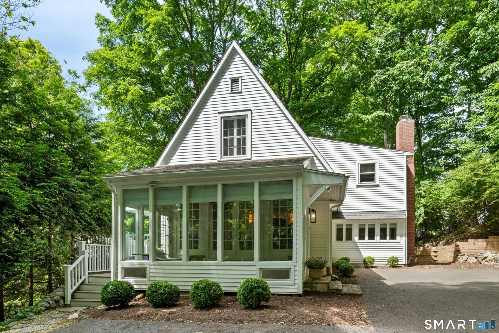 123 Lyons Plain, Weston, CT 06883 Main Photo