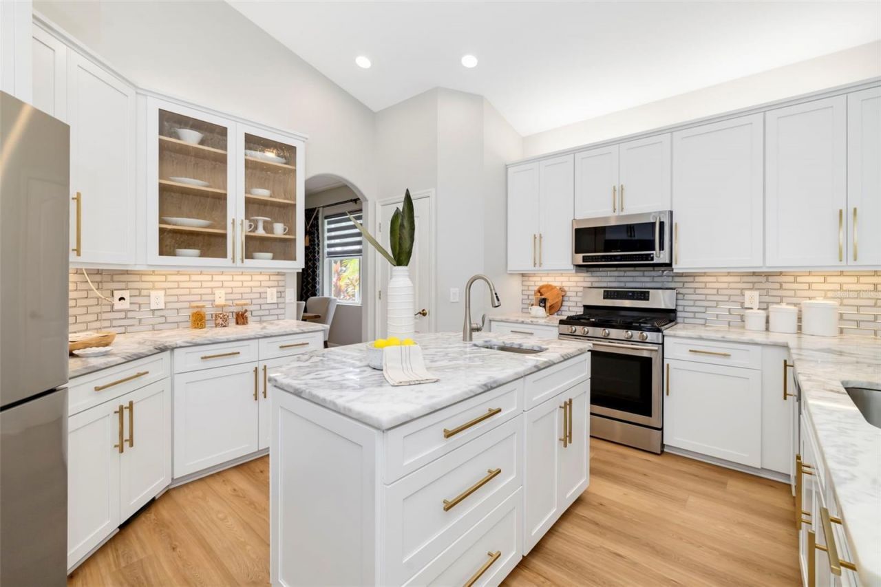 6215 Warbler Lane, Lakewood Ranch, FL 34202 Photo