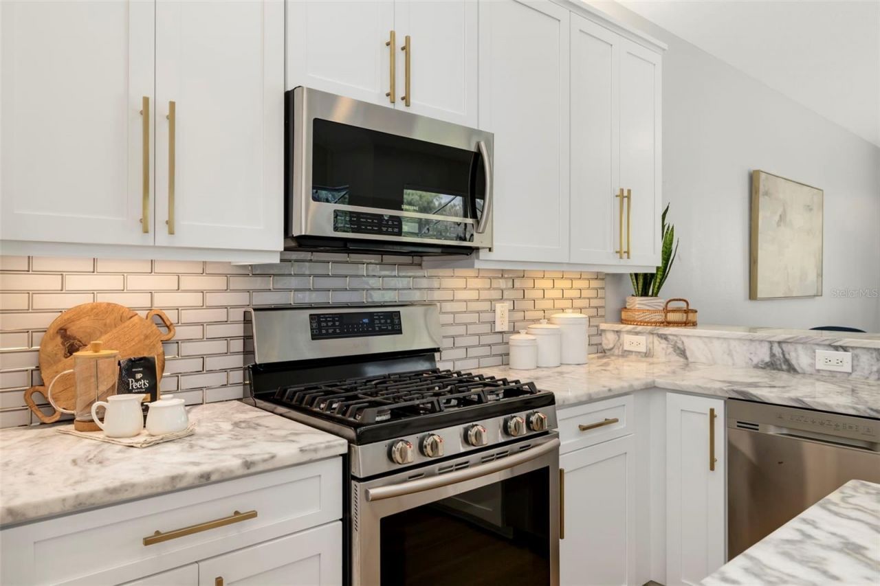 6215 Warbler Lane, Lakewood Ranch, FL 34202 Photo