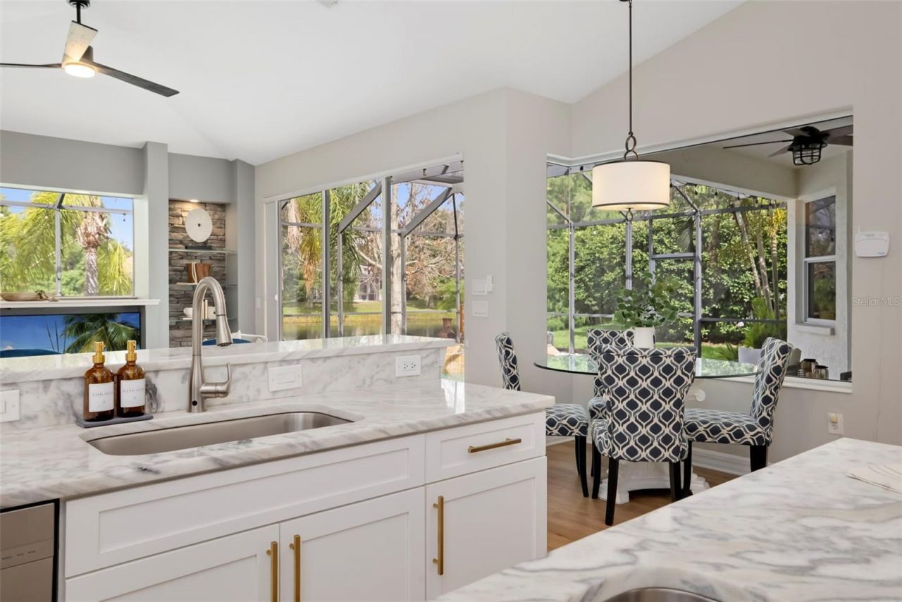 6215 Warbler Lane, Lakewood Ranch, FL 34202 Photo