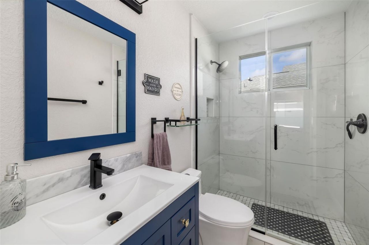 6215 Warbler Lane, Lakewood Ranch, FL 34202 Photo