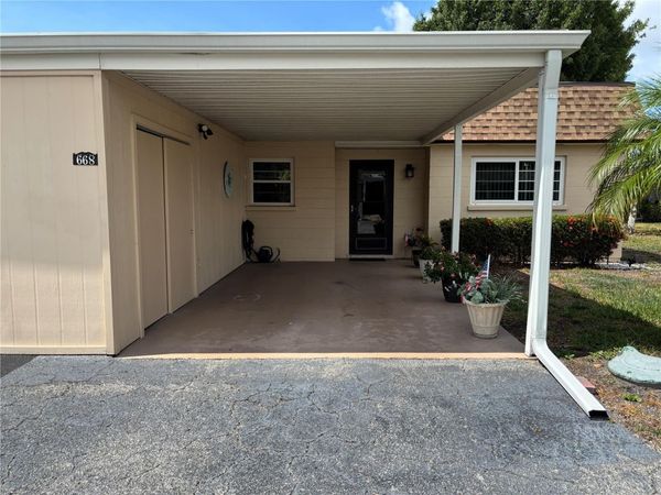 668 PARK CIRCLE , BRADENTON, FL 34207