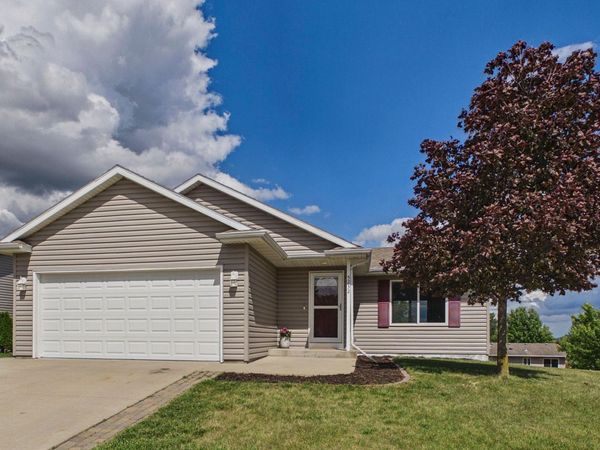 5232 Kingsbury Place NW, Rochester, MN 55901