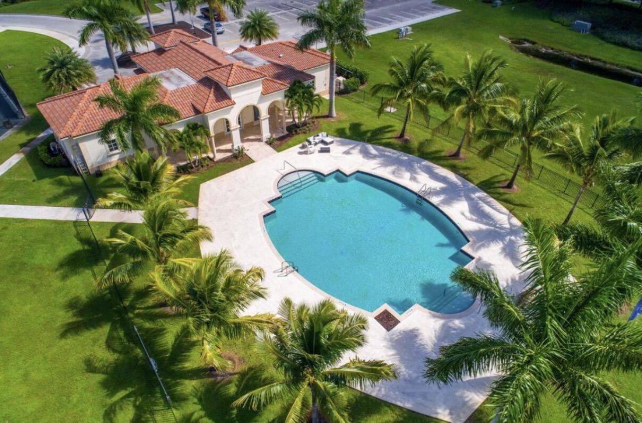 163 SE Via Lago Garda, Port Saint Lucie, FL 34952 Photo