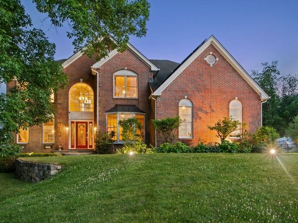 1 Valley View Drive, Grafton, MA 01536