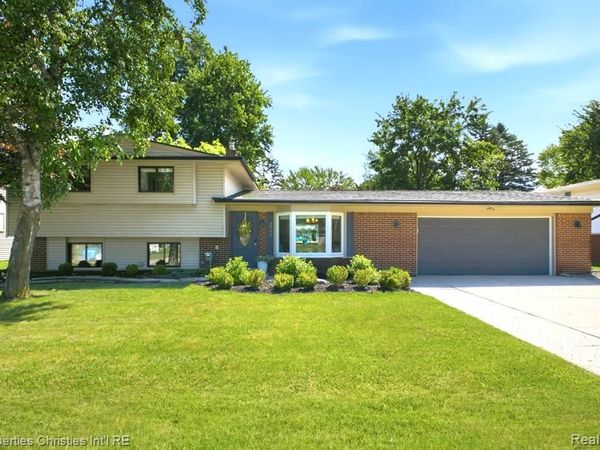2805 Pinto Drive , Commerce Twp, MI 48382