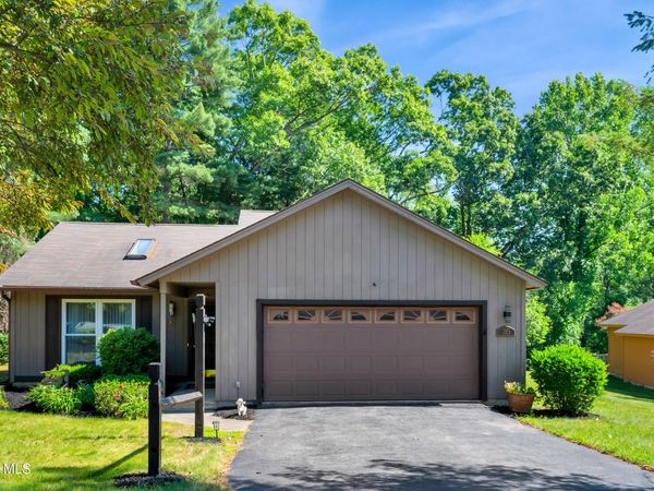 35 Meadow Rue Place, Malta, NY 12020
