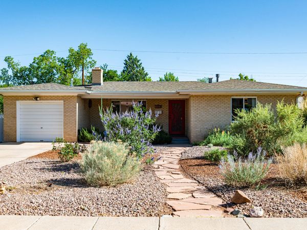 4709 Trumbull Avenue SE, Albuquerque, NM 87108