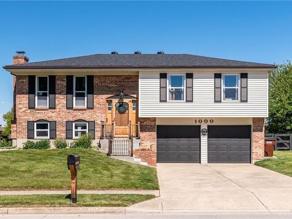 1000 Greenob Drive, Englewood, OH 45322